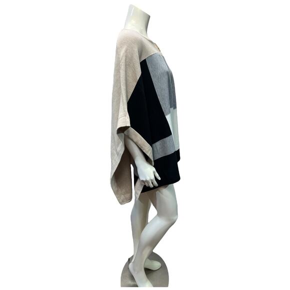 Calvin Klein NWT Poncho Wrap Sweater – Neutral Color Block, One Size - Picture 4 of 11